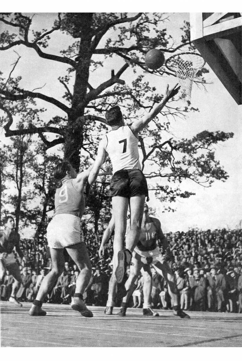 Krepšinio rungtynės Lietuva–Prancūzija. 1938 m.