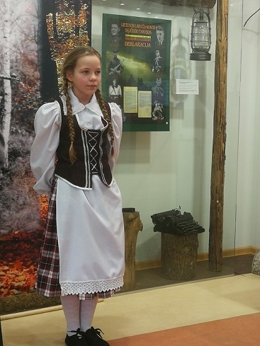 „Vilties“ progimnazijos pasakotoja Vasarė Dijokaitė